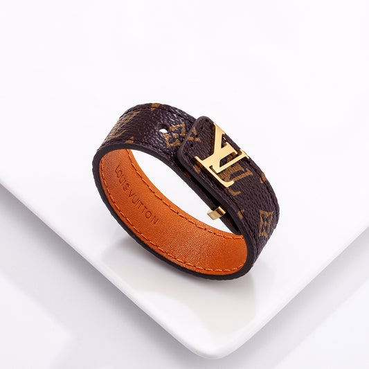 Monogram Belt Buckle Logo Leather Bracelet