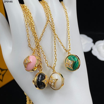 Four Leaf Clover Diamond Pendant Necklace