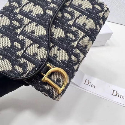 Oblique Saddle Wallet