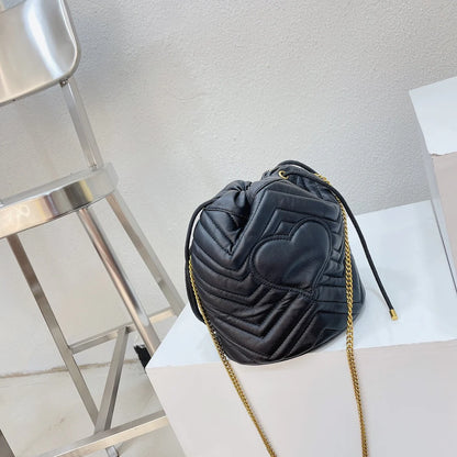 Wavy Bucket Chain Bag