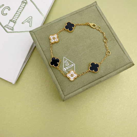 Cute Clover Necklace