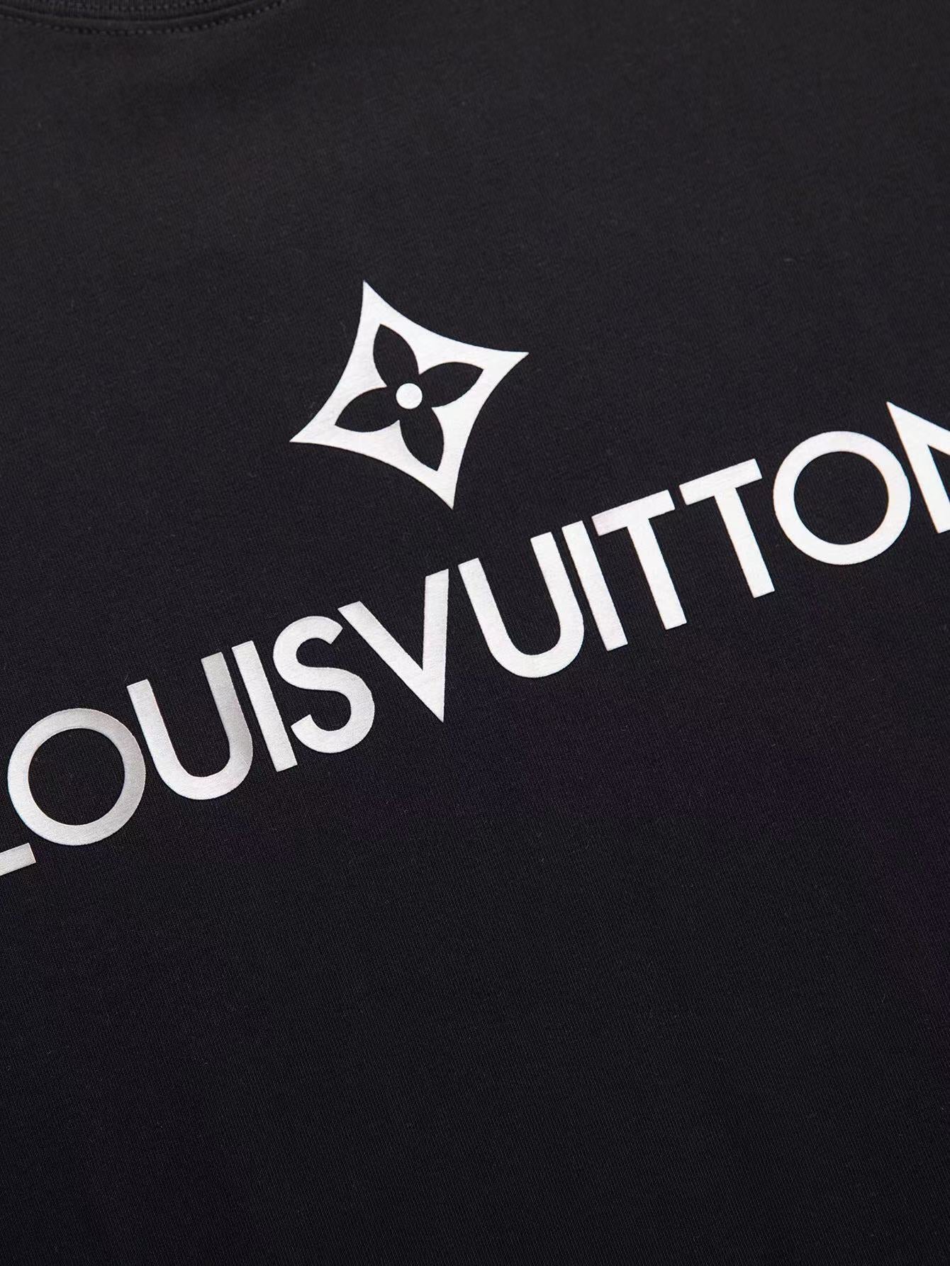 0528 L's Logo T-Shirt