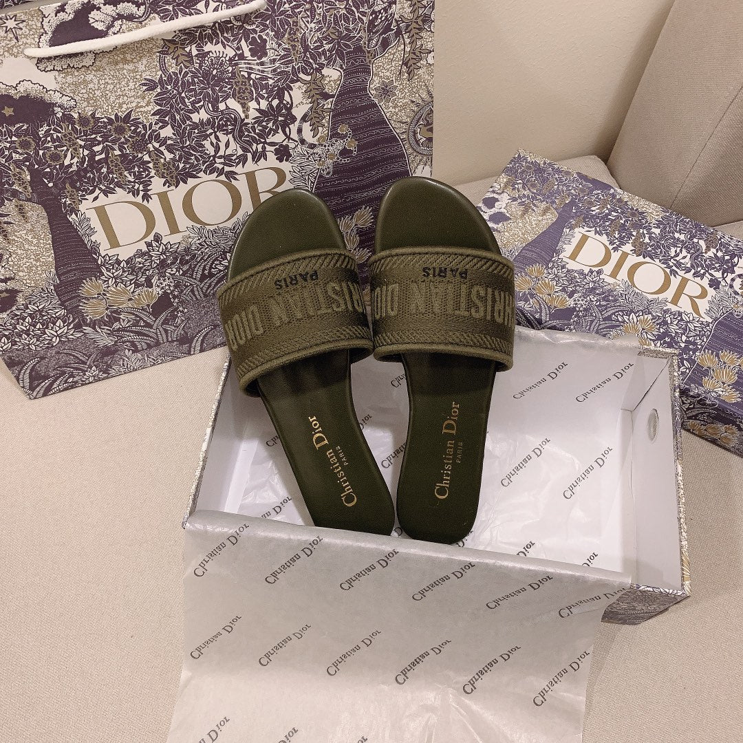Classic Women's Solid Color Embroidery Slippers