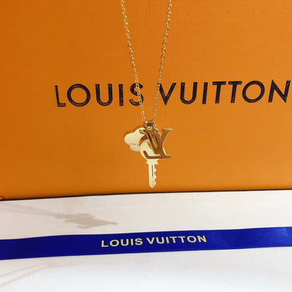 Four-leaf Clover Key Three Accessory Necklace