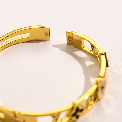 Four Leaf Clover Openwork Bracelet