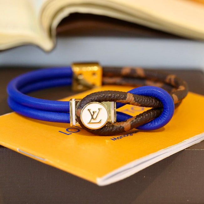 Double twisted leather bracelet