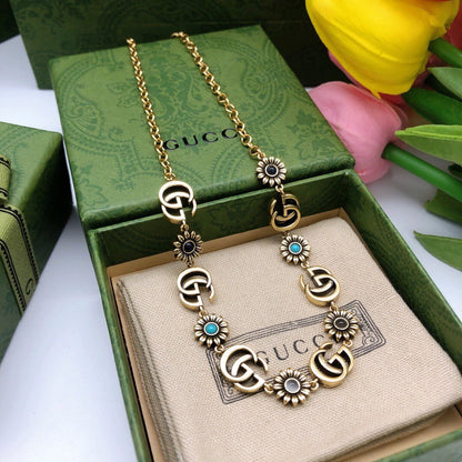 Luxury Fashion  Flower Necklace